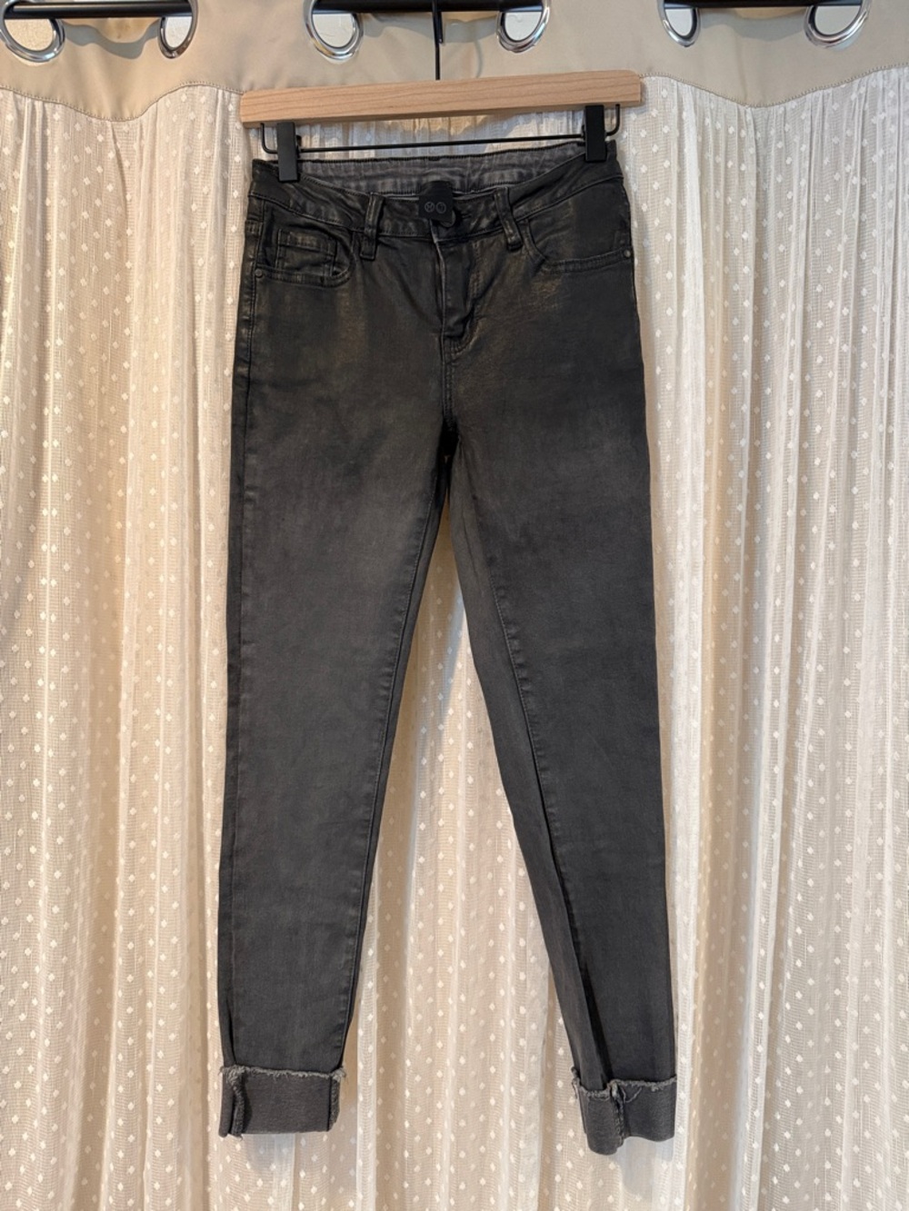 Women's Skinny Jeans in Washed Black - Slim Fit